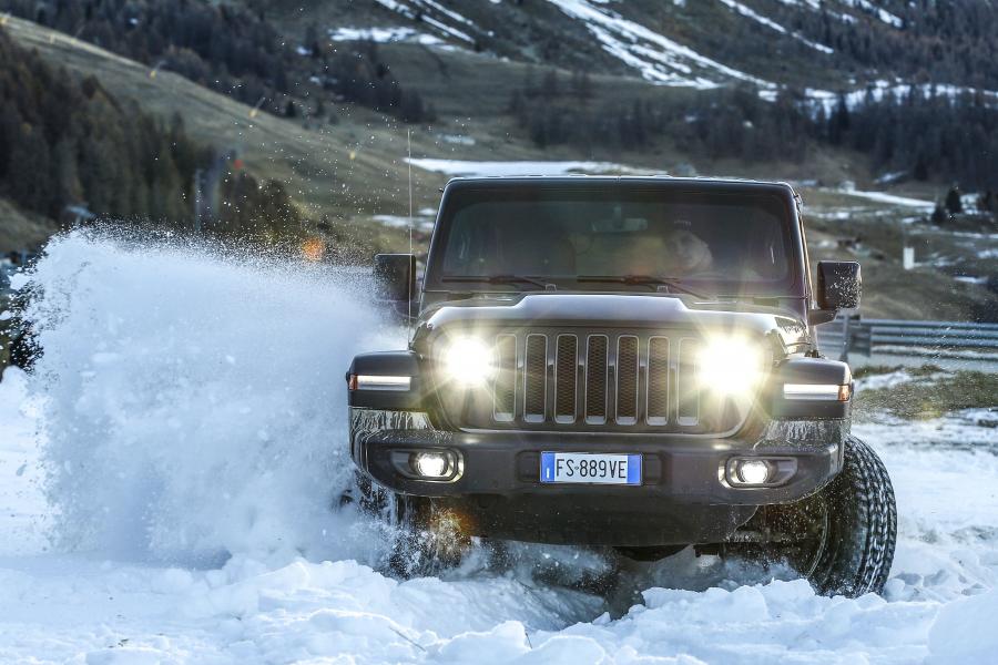  Jeep Wrangler Unlimited Rubicon (JL) 2018 года  (EU) (фото 28 из 46)